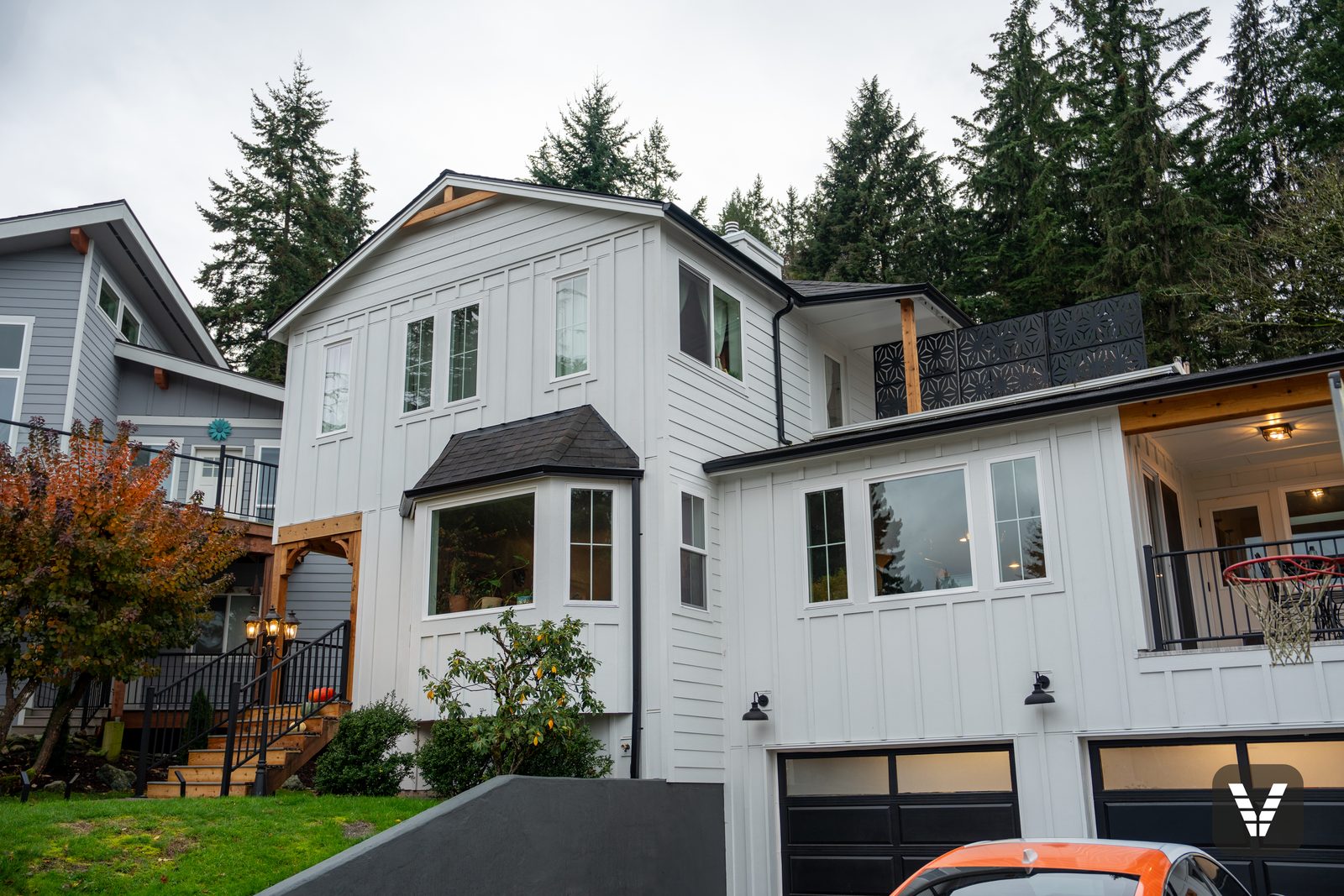 The finished view — front & bay window — Siding & Window Vault project in Bellingham, WA