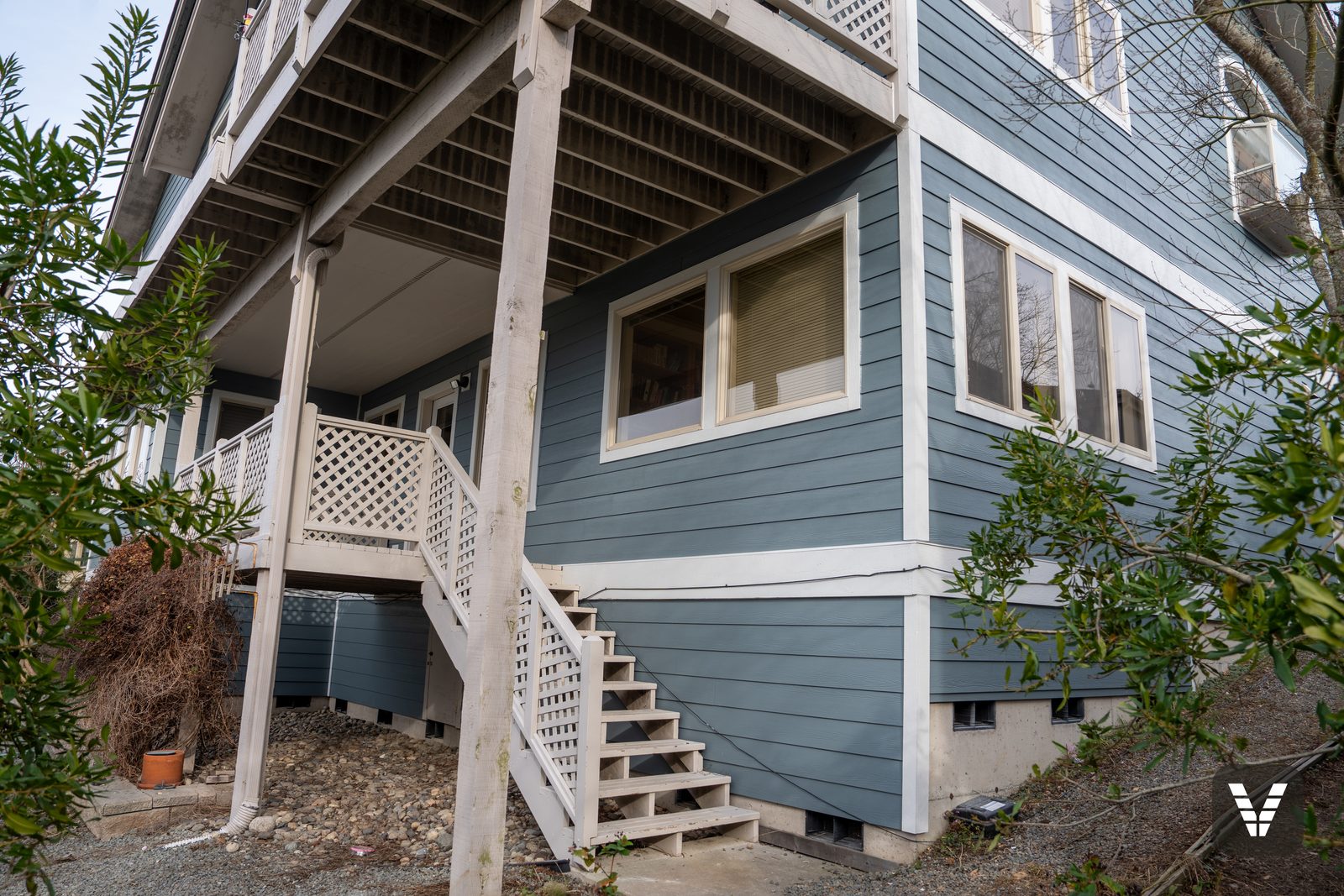 Under the deck — new lap and lattice at the lower level